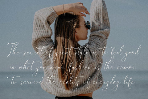 Garbina Sarleta - Beauty Calligraphy Font Storytype Studio 