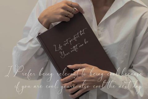 Garbina Sarleta - Beauty Calligraphy Font Storytype Studio 