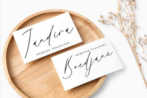 Gatenfield Mondilla - Modern Signature Font Font Storytype Studio 