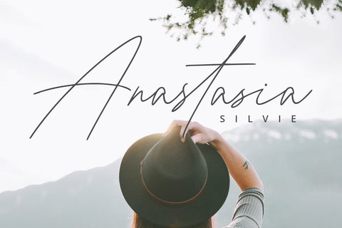 Gia Cristine - Elegant Signature Font Font Alpaprana Studio 