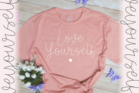 Glamoria Modern Monoline Script Font Font Balpirick 