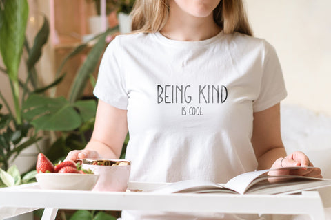 Glazed Donuts - Cute Handwritten Font Font Timur type 