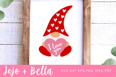 Gnome Svg, Love Heart Gnome Svg, Love Svg, Valentines Gnome Svg, Gnome Clipart, Gnome Iron on, Valentines Day Svg, Cute Gnome svg, cut file SVG Jojo&Bella 
