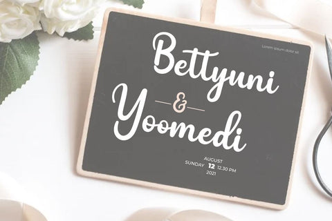 Goldest Font twinletter 