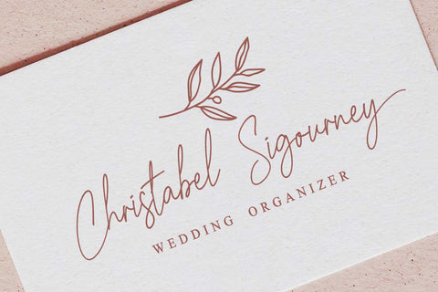 Hello August Font Mozarella 