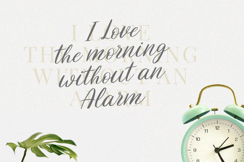 Holiday Melody Font Hayletter Creative 