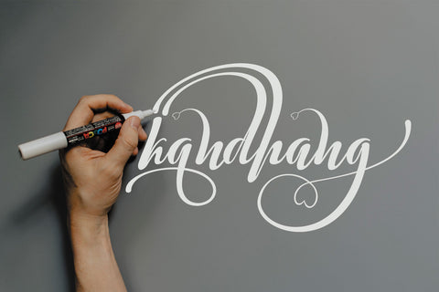 Holidays Font Rtceative 