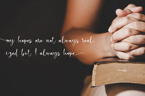 Holy Christmas Eve Font Letterara 