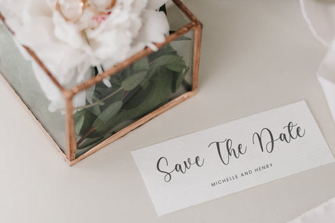 Honesty Elisabeth - Handwritten font Font Timur type 