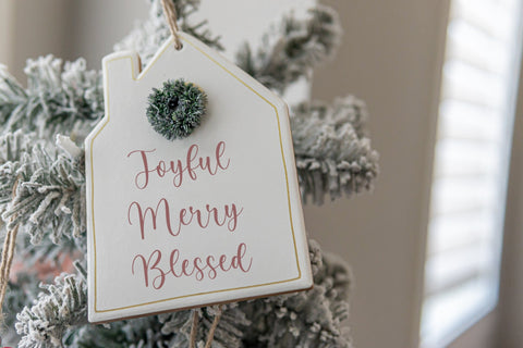 Honesty Elisabeth - Handwritten font Font Timur type 