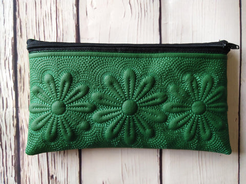 In the Hoop Chamomile zip bag embroidery design Embroidery/Applique DESIGNS ImilovaCreations 