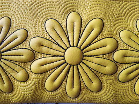 In the Hoop Chamomile zip bag embroidery design Embroidery/Applique DESIGNS ImilovaCreations 