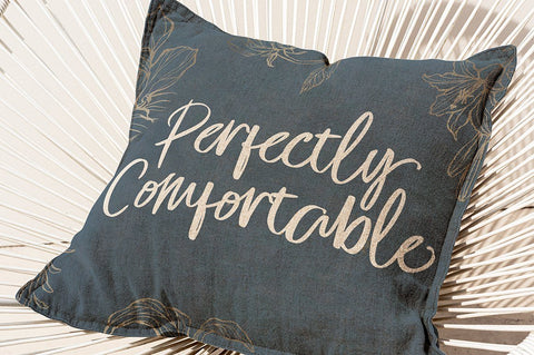 Inquired handwritten font Font Akrt Std 