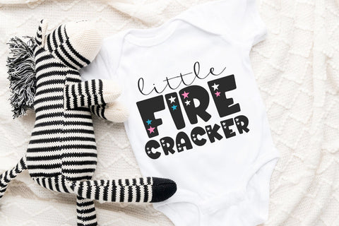 July - Fun Patriotic Font Font KA Designs 