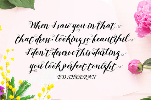 Kadupul Flowes Font gatype 