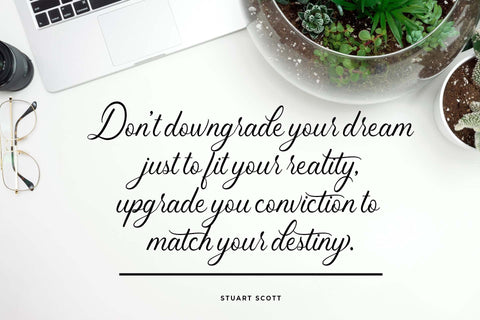 Khalifa Font love script 