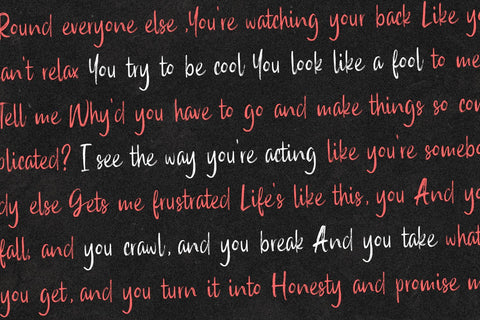 La Maison Brush Font Allouse.Studio 