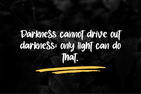 Light Bearer Font Letterara 