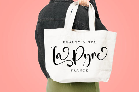 Lindsay Handwritten Font Akrt Std 