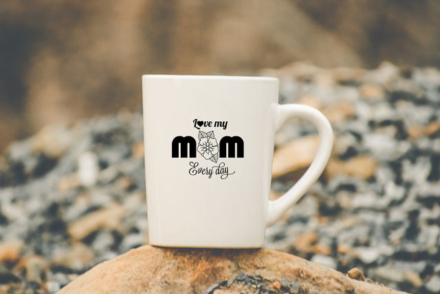Love my MOM svg, Mother's Day svg Design SVG SmmrDesign 