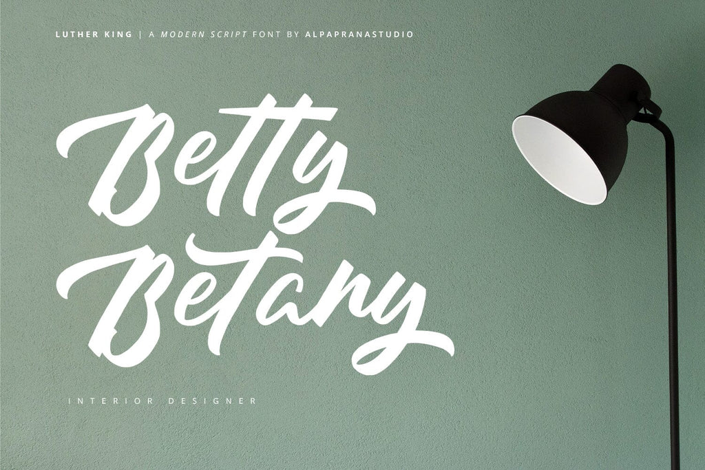 Luther King - Modern Script Font - So Fontsy