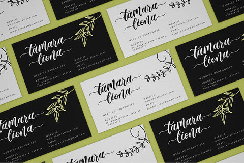 Madista Calligraphy SVG Zeenesia Std 