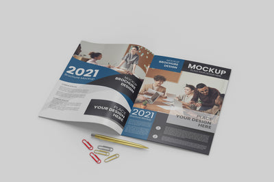 Magazine and brochure PSD mockup Mock Up Photo Mrletters 