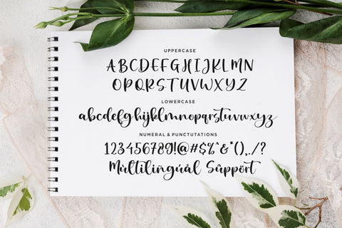 Magnolica Font Qwrtype Foundry 