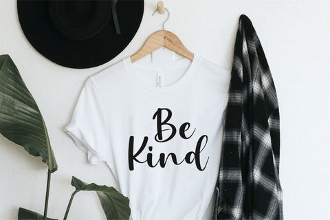 Magnolica Font Qwrtype Foundry 