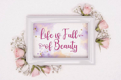 Makayla Beautiful Script Font Font yumnatype 