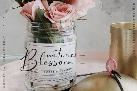 Malliya Signature Font Font Kotak Kuning Studio 