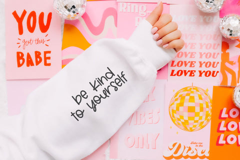 Marshmallow - Cute Handwritten Font Font KA Designs 