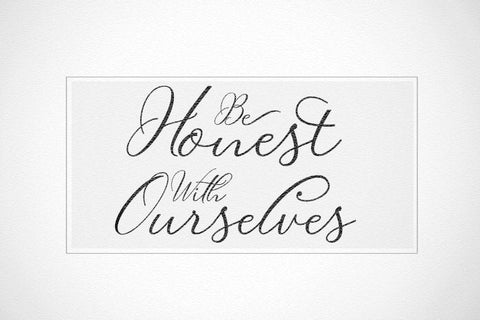 Mathew Font Rtceative 