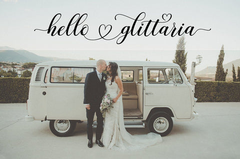 Maulydia Script Font Straight.co 