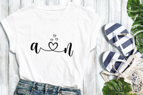 meghan holland Font Mozarella 