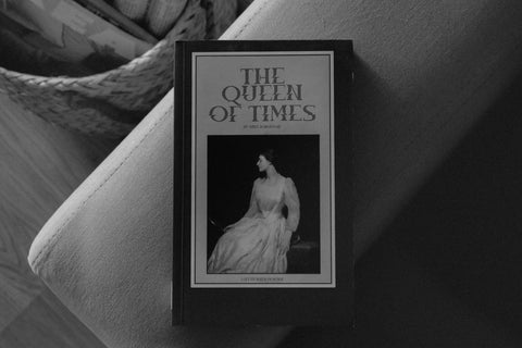 MEGPHIS Typeface Font Storytype Studio 