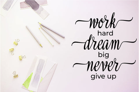 Meikayla Font Akrt Std 