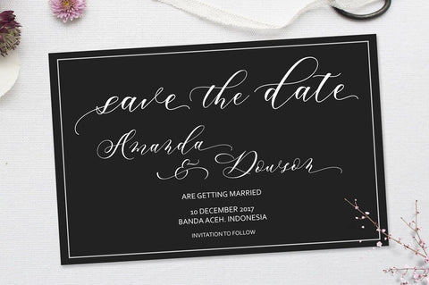 Melanie Script Font Jamaluddin 