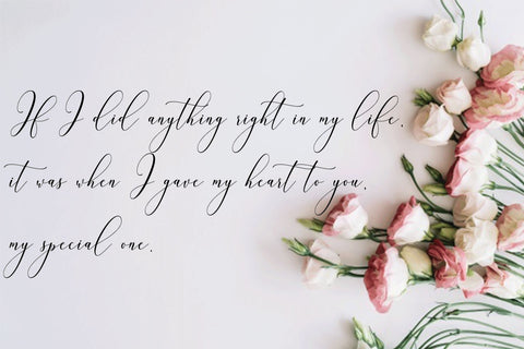 Mellanie Font Naqsya.Co 