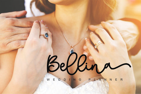 Melukis Senja Font Stefani Letter 