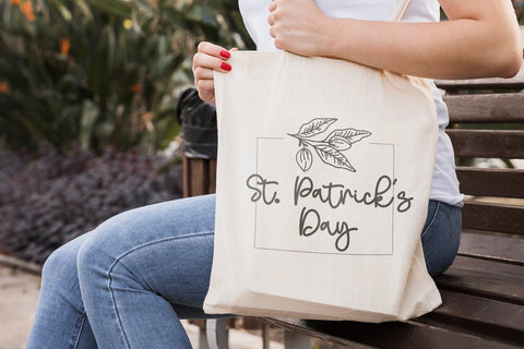 Melukis Senja Font Stefani Letter 