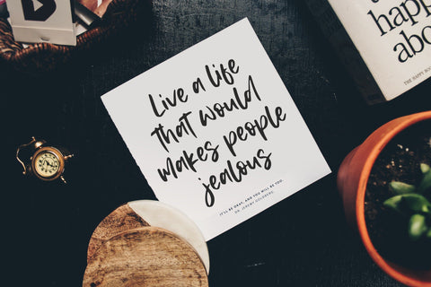 Memphis River Modern Handwritten Font Font Balpirick 