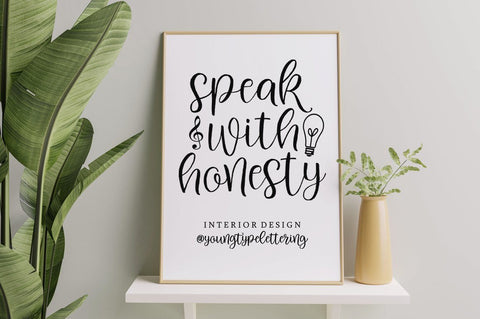 Miss Moonling Font Youngtype 