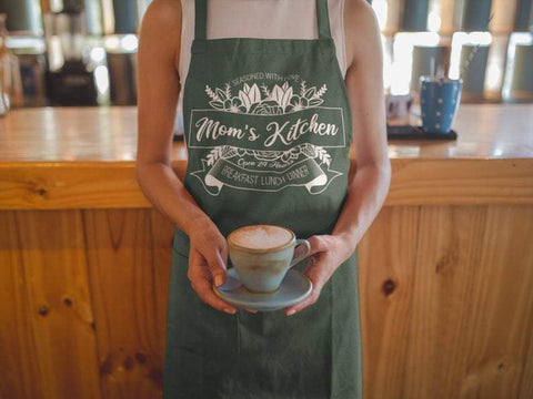 Moms Kitchen Svg,Queen of the Kitchen,Cooking Mom,Kitchen quote,kitchen sayings,Mom's Kitchen Sign,cricut cut file,chef svg,Mama's Kitchen SVG NextArtWorks 