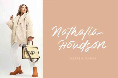 Monday Vibes - Modern Script Font Font Alpaprana Studio 