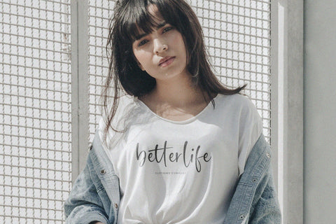 Montreal Diamond - Modern Script font Font Timur type 