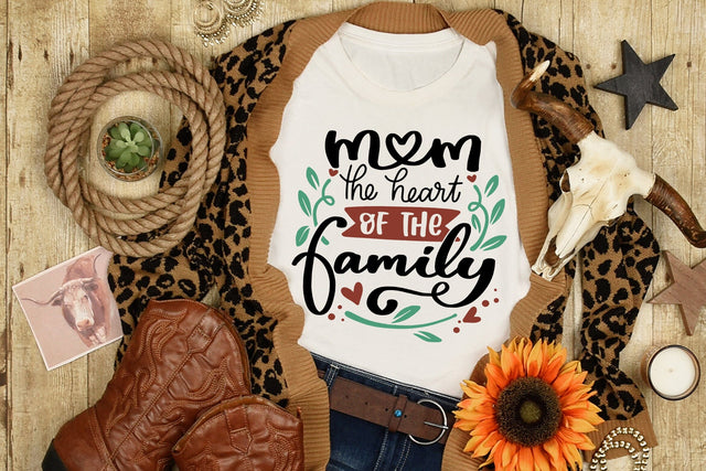 Mother's Day SVG Cut File | Mom The Heart Of The Family SVG dapiyupi store 
