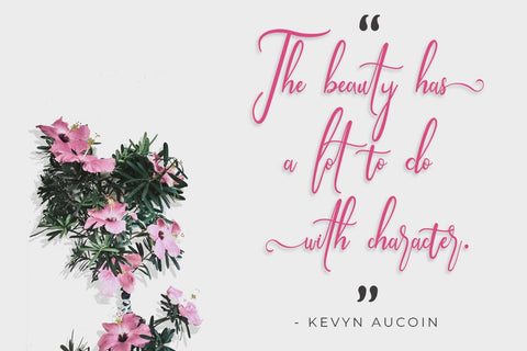 Mugelova Font Madatype Studio 