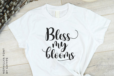 Nephillya Font gatype 