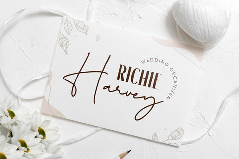 Novita Signora - Font Duo Font Arterfak Project 